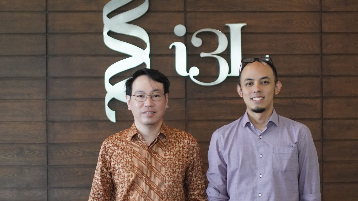 On Monday, 5th May 2025, i3L welcomed the representative from Tsinghua University Shenzhen International Graduate School (SIGS), Assc. Prof. Edwin Leeansyah, for a campus visitation. The visit aims to explore opportunities for collaboration between the two institutions, along with a campus tour showcasing i3L’s laboratories and facilities.