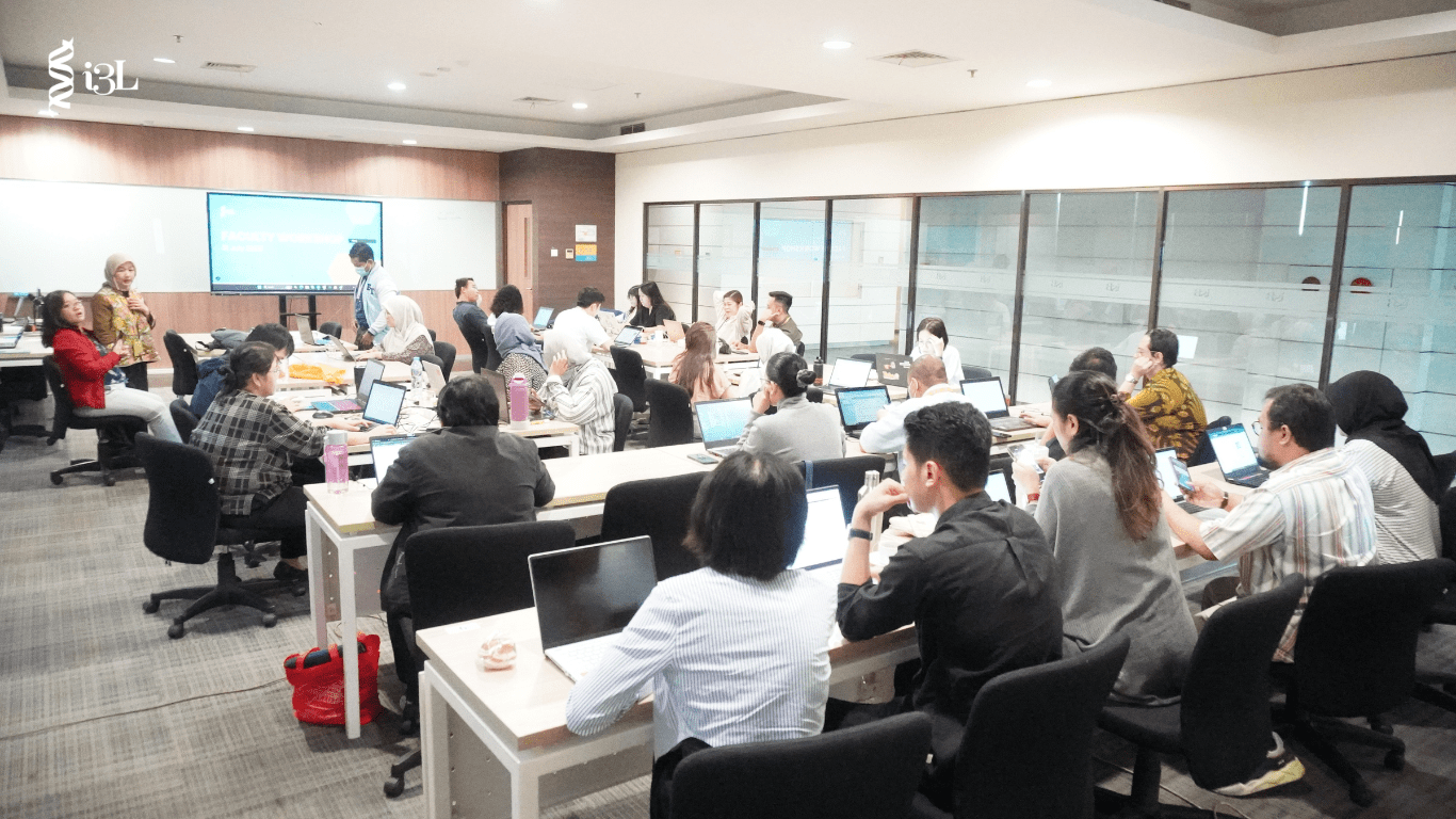 faculties paying attention to workshop